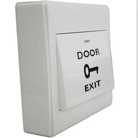 表面の台紙の壁箱の出口の押しボタン