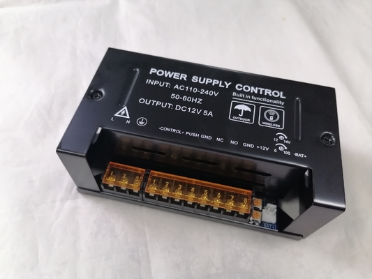 100V から 240V AC 入力 12V DC 出力電源制御